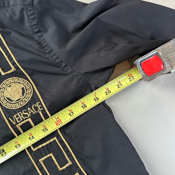 Versace Men’s Black Button-Down Shirt Gold Medusa Greek Key Logo Size XL Luxury - Picture 8 of 11
